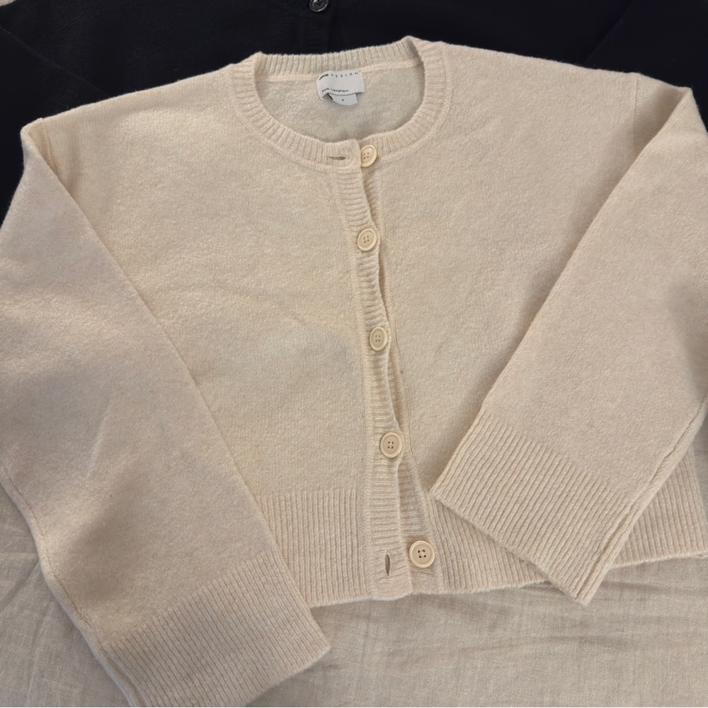 Women's Cardigan Sweater Set - Black, Cream, and Brown - Picture 5 of 13